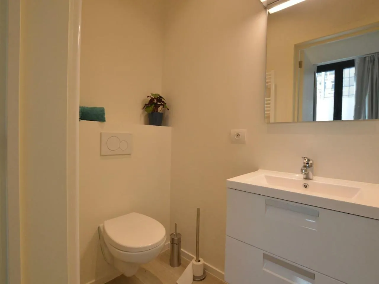 Cozy Apartment In Antwerpen Near Eilandje Βέλγιο